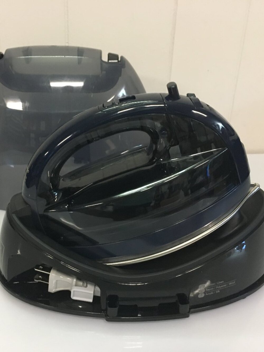 Panasonic Iron Cordless with Carrying Case NI-Wl700 Navy